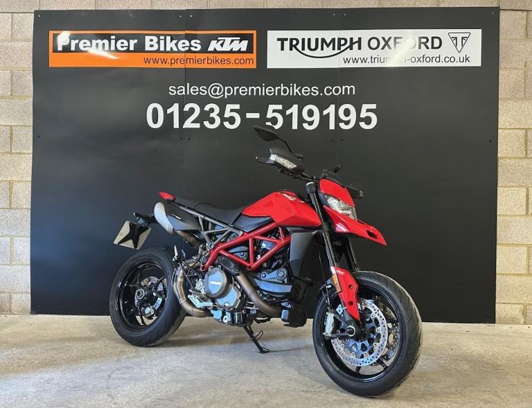 STUNNING LOW MILEAGE 2019/19 DUCATI HYPERMOTARD 950 MOTORCYCLE 
