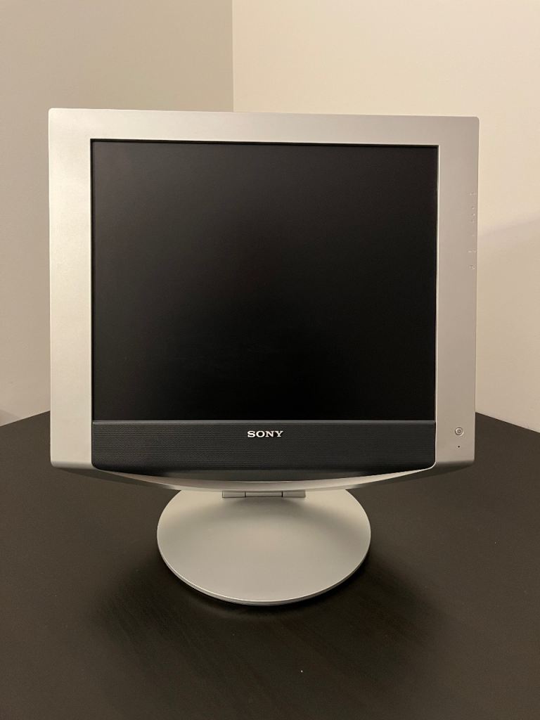 SONY SDM-HX93 19" LCD Monitor