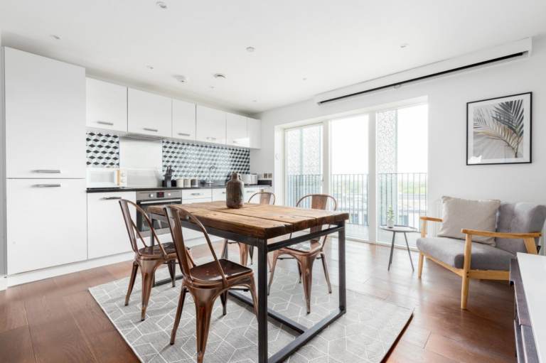 🏙️ MODERN STUDIO W/ TERRACE | LONG-TERM | COMPANY LETS WELCOME – HACKNEY E8