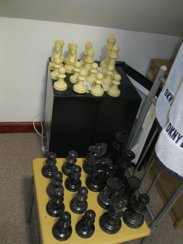 RESERVED LARGE PLASTIC CHESS SET 32 PIECES LEICESTER LE4 5DJ
