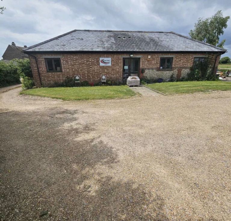 TWO ROOM OFFICE SUITE TO LET - CHICHESTER - £750pcm