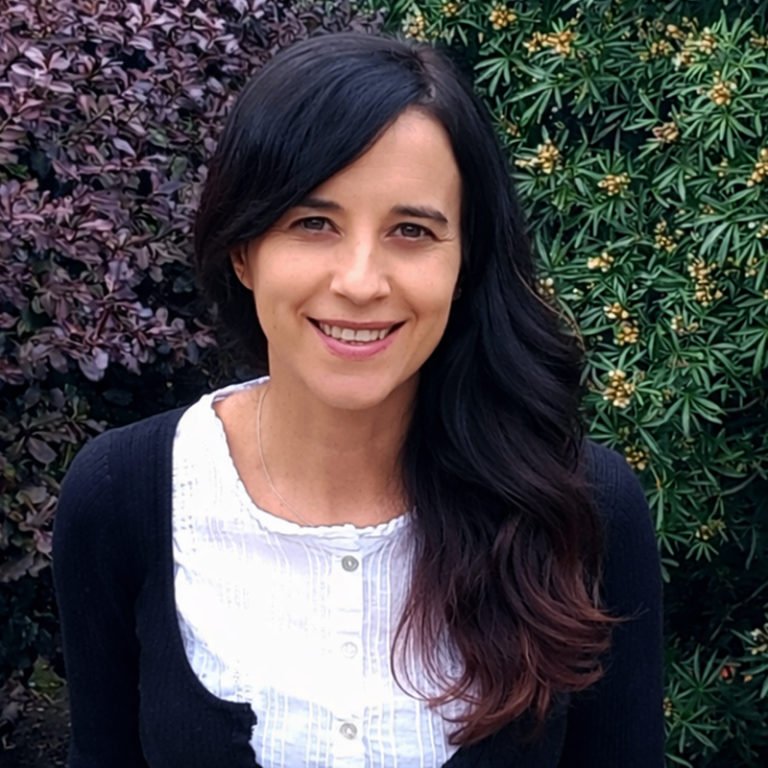 Certified native Spanish tutor from Madrid, trained by International House. 