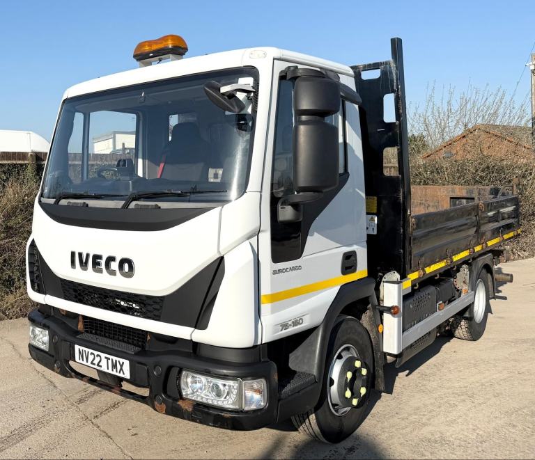 2022 IVECO EUROCARGO 75-160 DROPSIDE TIPPER EURO-6 TARMAC CHUTES 18,000 MILES !!