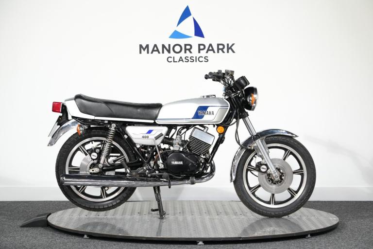 1976 Yamaha R3 YZF R3 (17MY)  Petrol Manual