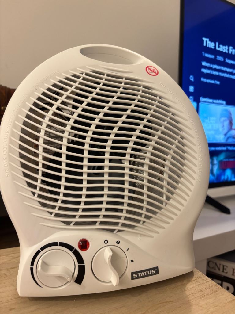 Status Upright Fan Heater 