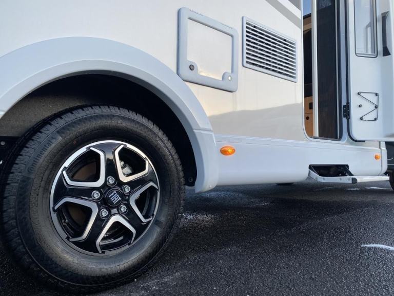 2025 SUNLIGHT T68 XX EDITION 4 BERTH MOTORHOME