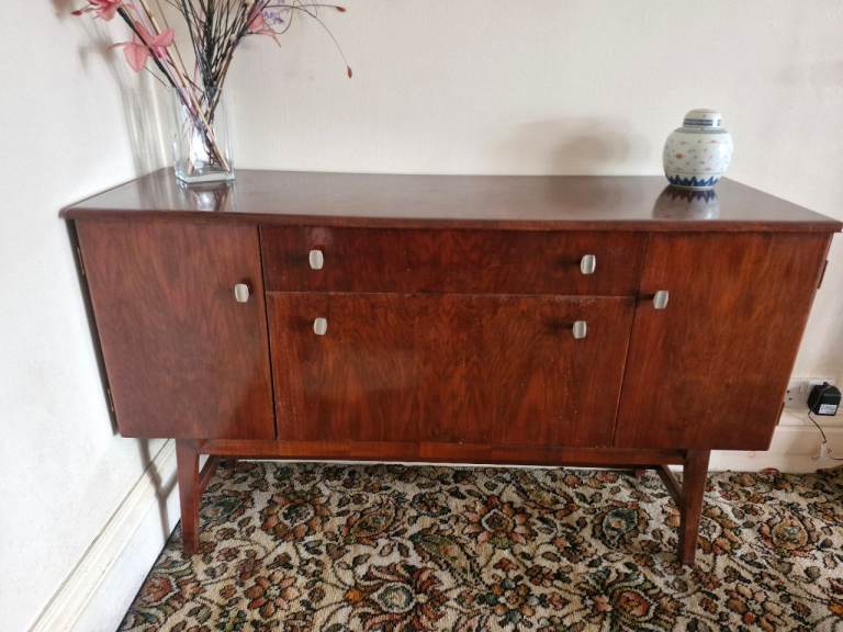 Vintage Wood Sideboard in mahogany colour