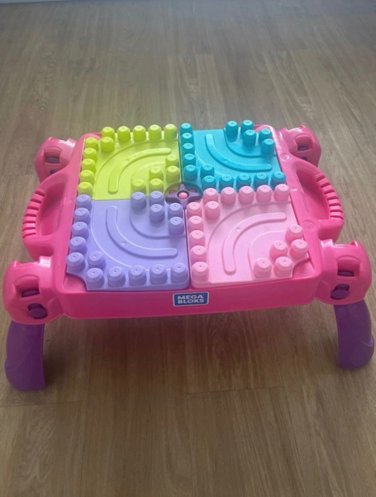 Mega Bloks table and blocks