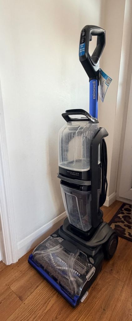 Bissell revolution Hydromax Carpet Cleaner - Good used condition 