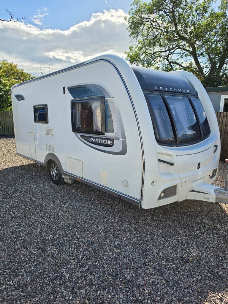 Coachman pastiche 470/2 berth 2013 motor mover large end bathroom 