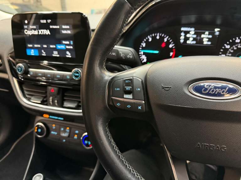 FORD FIESTA 1.0 T EcoBoost Zetec 2018