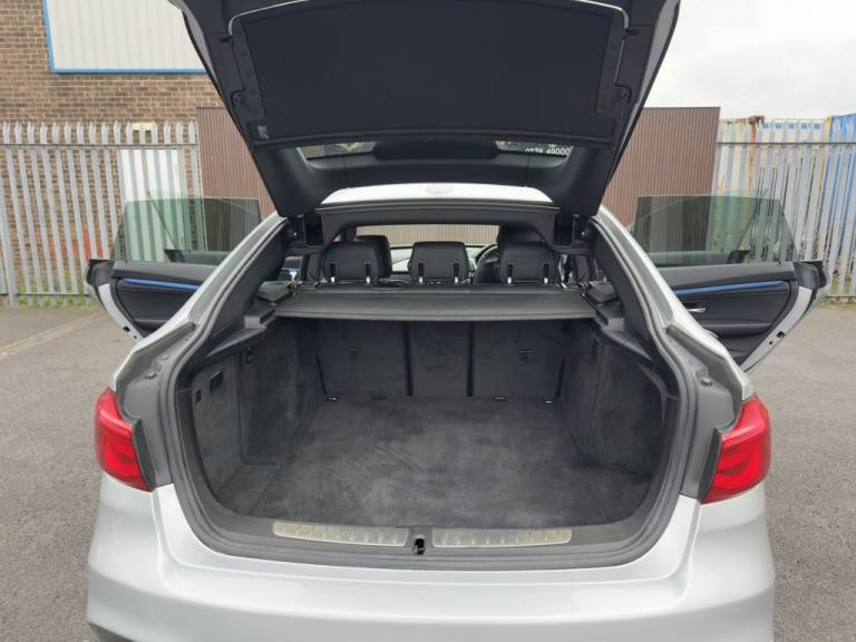 2018 BMW 3 Series 320d xDrive M Sport 5dr Step Auto [Business Media] HATCHBACK DIESEL Automatic