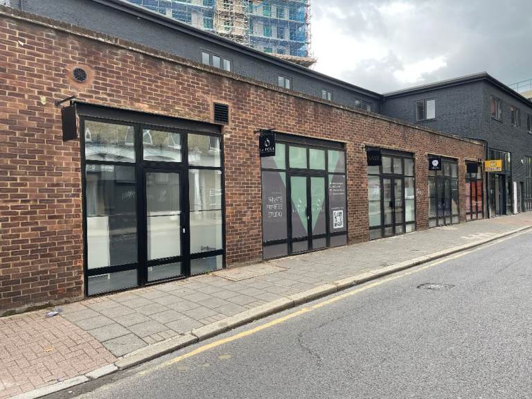 Dark Kitchen / Takeaway for rent in Brixton