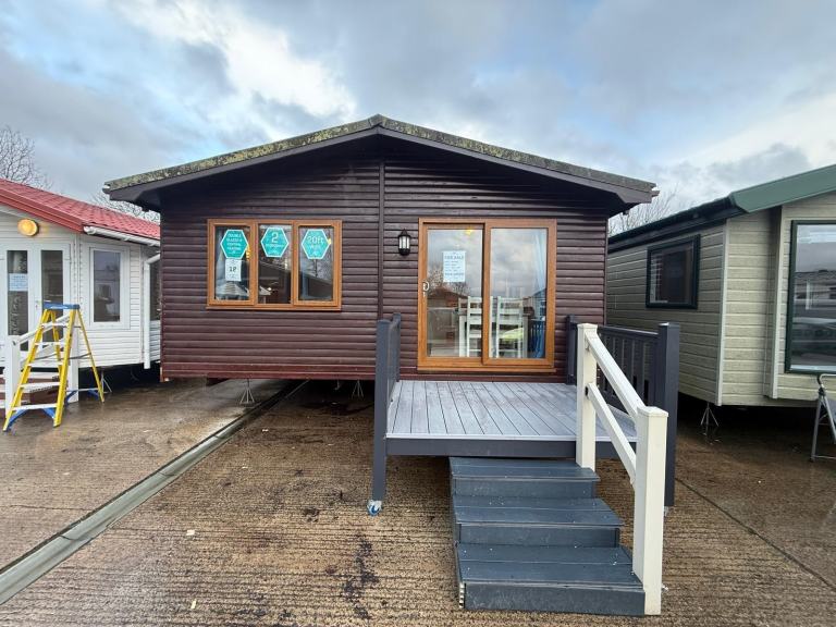 2 Bed Twin Lodge - Bath, Ensute Shower, Utility - Offsite Sale, Own Land, Farms