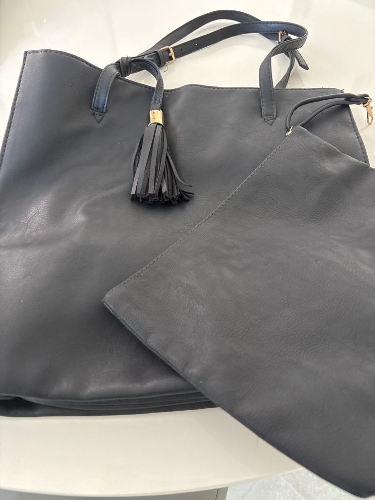 Shopping bag and handbag