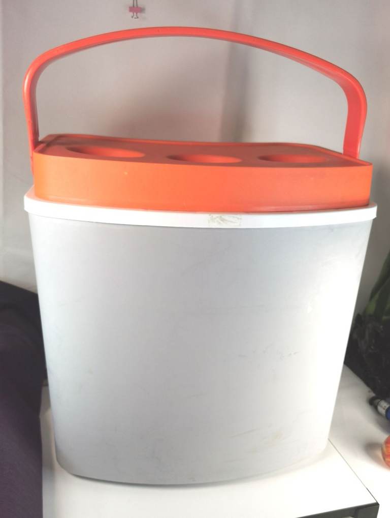 Vintage Orange & White Plastic Cool Box / Drinks Caddy - Great for Picnics/Camping