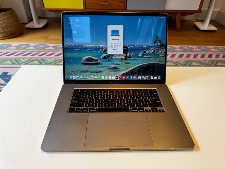 MacBook Pro 2019, 16” (large screen)