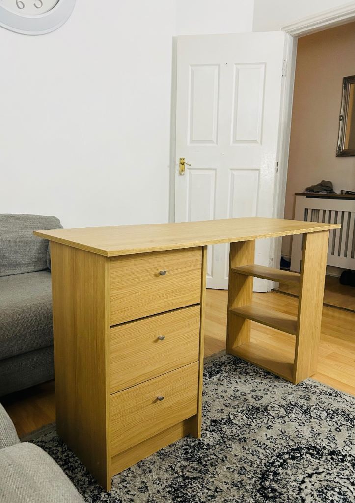 Desk birch perfect condition free delivery depending on location!!