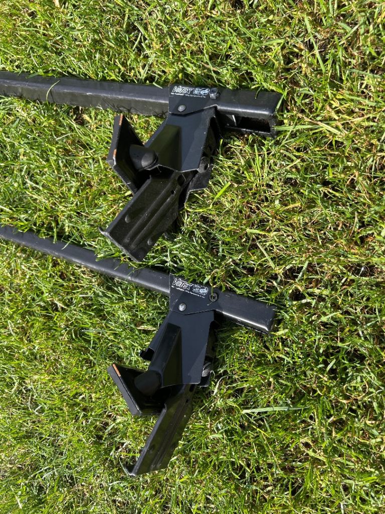 Volkswagen T4 Roof Bars fit VW Caravelle / Transporter 