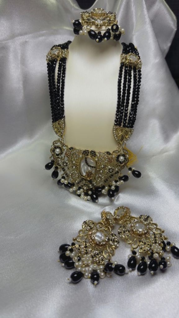 Stunning Black and Gold Beaded turkish mala  set Jewellery Set - New