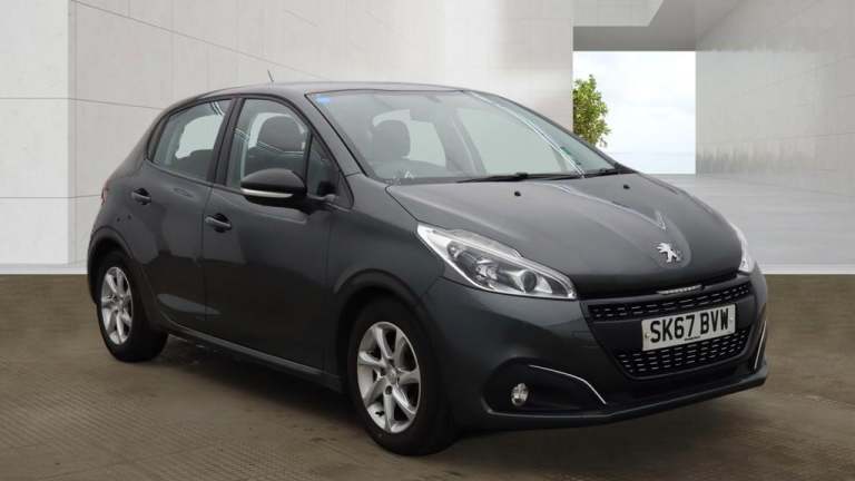 FINANCE AVAILABLE 2017 PEUGEOT 208 1.2 PURETECH ACTIVE SERVICE HISTORY