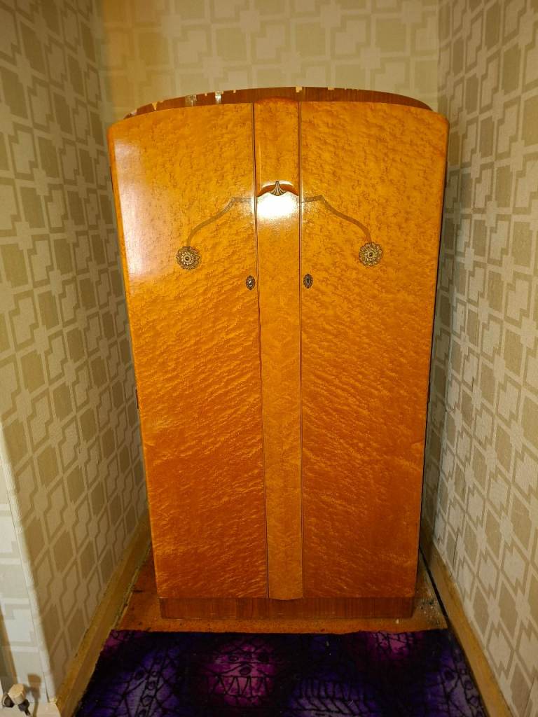 Vintage warbrobe