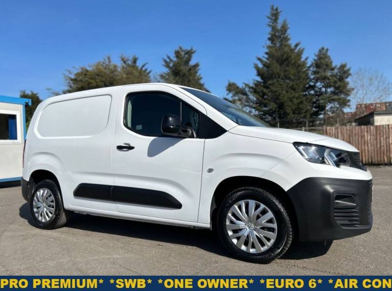 2022 Peugeot Partner 1.5BlueHDi 1000 PROFESSIONAL PREMIUM P/V 5dr SWB ONE OWNER, 4 SERVICES Panel...