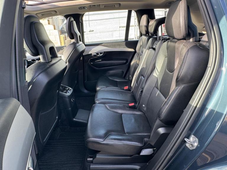 2017 Volvo XC90 2.0 T8 Hybrid Momentum Pro 5dr Geartronic ESTATE PETROL/ELECTRIC Automatic