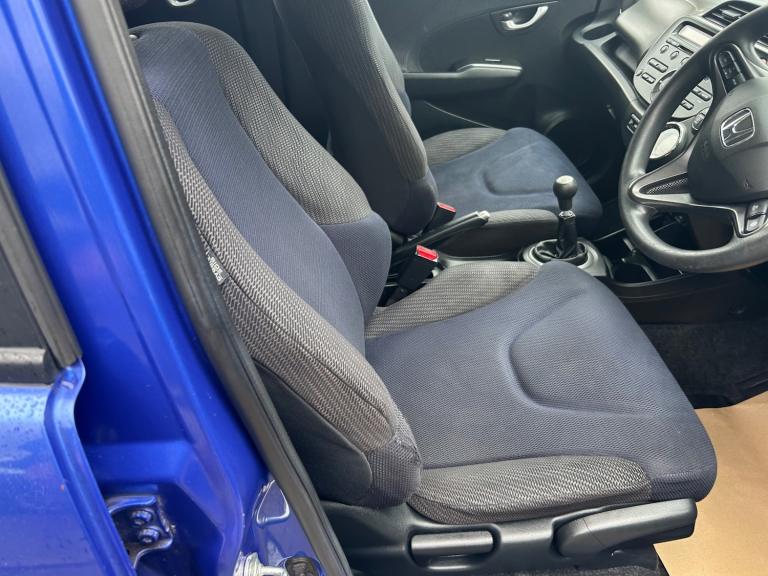 HONDA JAZZ ONLY 37 K AND FSH MOT JUNE 26 