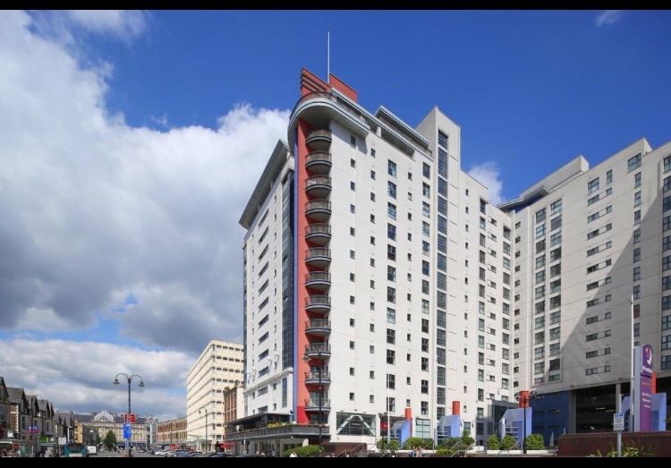 2-BEDROOM LUXURY APARTMENT TO RENT IN THE HEART OF CARDIFF CITY CENTRE - LANDMARK PLACE