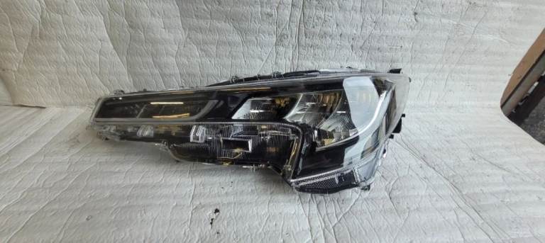 TOYOTA COROLLA  E21 FRONT HEADLIGHT LED 2020-2025 LEFT PASSENGER 81150-02T00