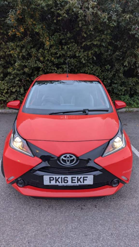 Toyota, AYGO, Hatchback, 2016, Manual, 998 (cc), 5 doors