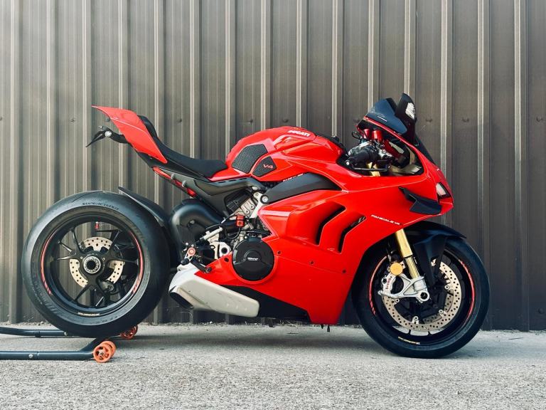 DUCATI PANIGALE V4 S