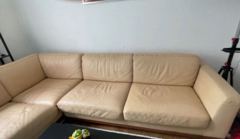 PENDING L shaped sectional Italian leather sofa 