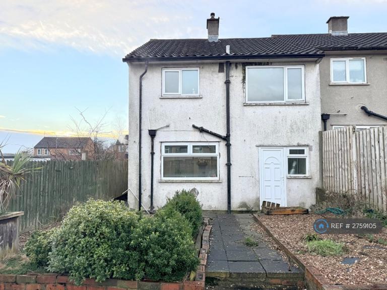 3 bedroom house in Bradford, Bradford, BD4 (3 bed) (#2759105)