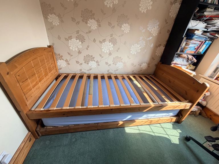 Hideaway bed