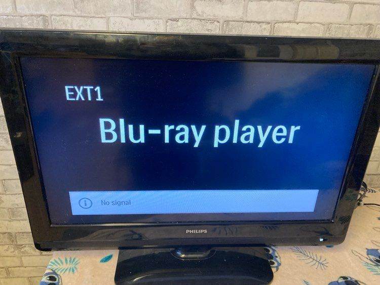 philips 32pfl3404d/12 tv fully working ideal as a gaming monitor