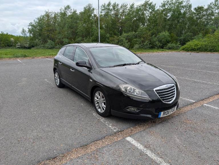 Chrysler, DELTA, 2011, Manual, 1.6 Diesel, Only 93k