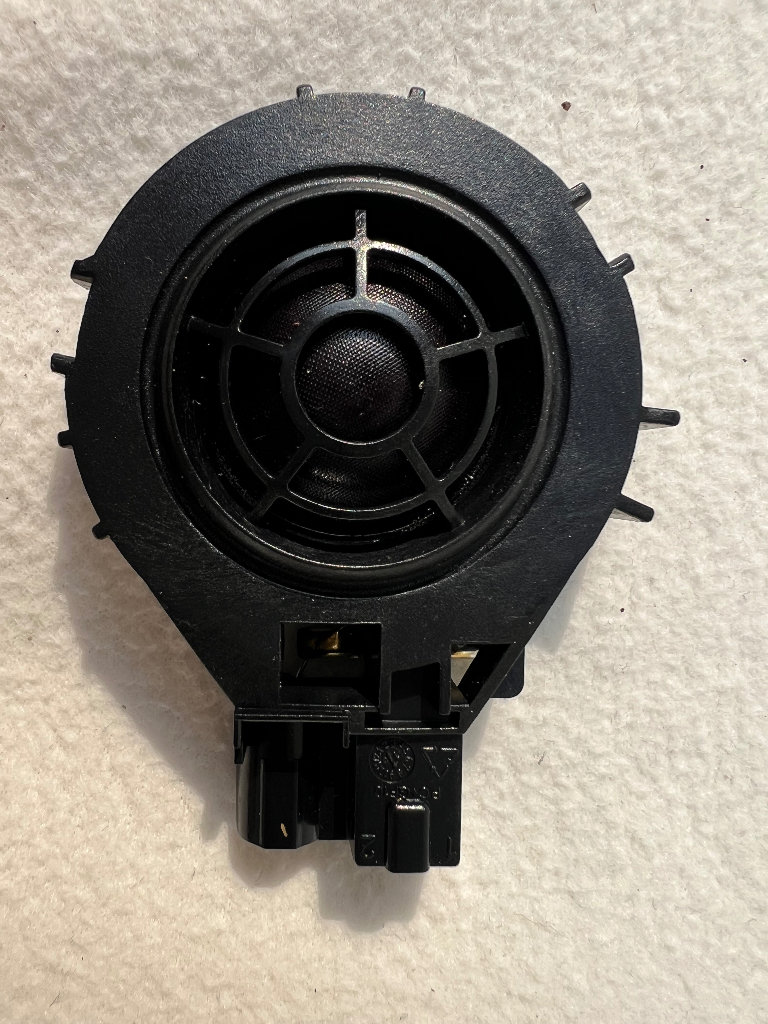 Audi speaker 