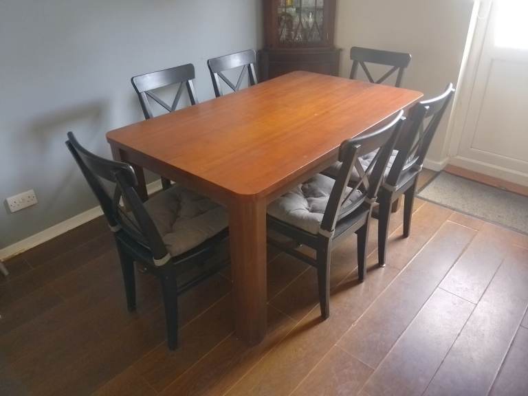 Dinning table with 6 chair 