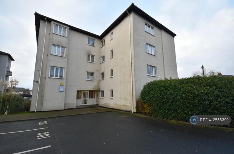 2 bedroom flat in Samuel Street, Preston, PR1 (2 bed) (#2558392)