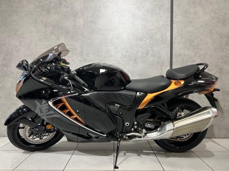 72/2023 Suzuki GSX1300R RQM2 Hayabusa - 1377 miles