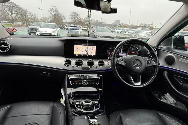 Mercedes-Benz, E CLASS, Saloon, 2016, Semi-Auto, 1950 (cc), 4 doors
