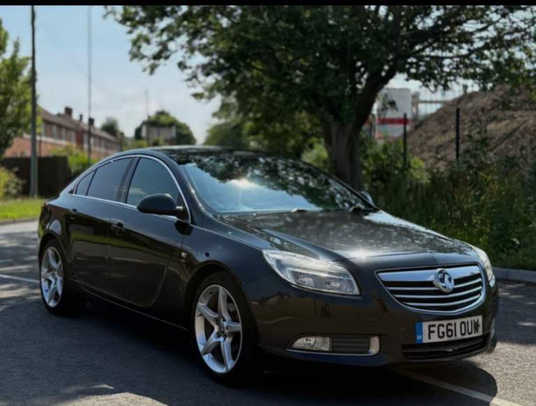 Vauxhall, INSIGNIA, Hatchback, 2011, Manual, 1956 (cc), 5 doors