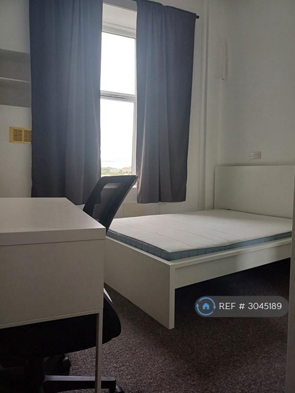 3 bedroom flat in Woodlands Road, Glasgow, G3 (3 bed) (#3045189)