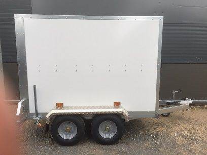 TICKNERS Karting Box Trailer Twin Axle with Shelves and Tyre Rack 7' x 5' x 5' in Black or White