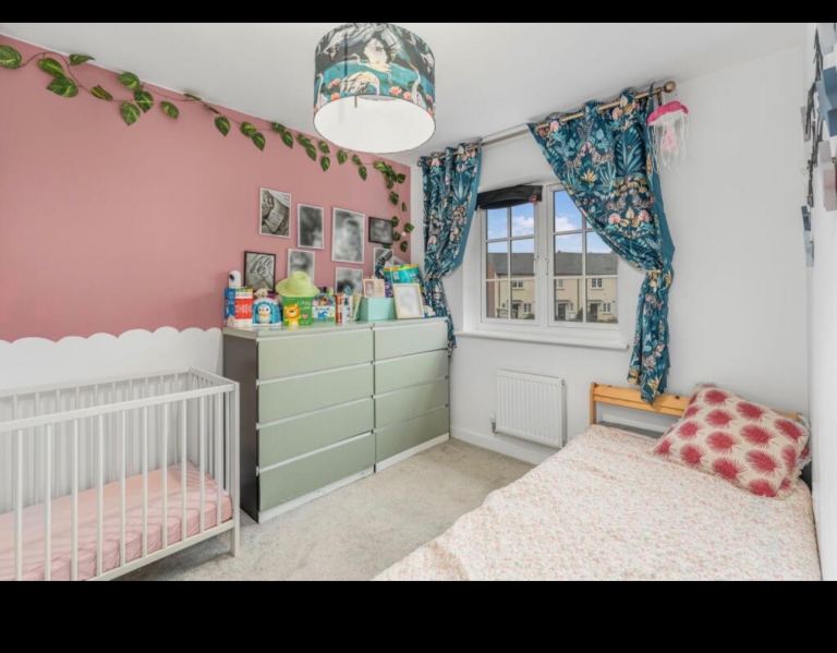 One bed room is for rent