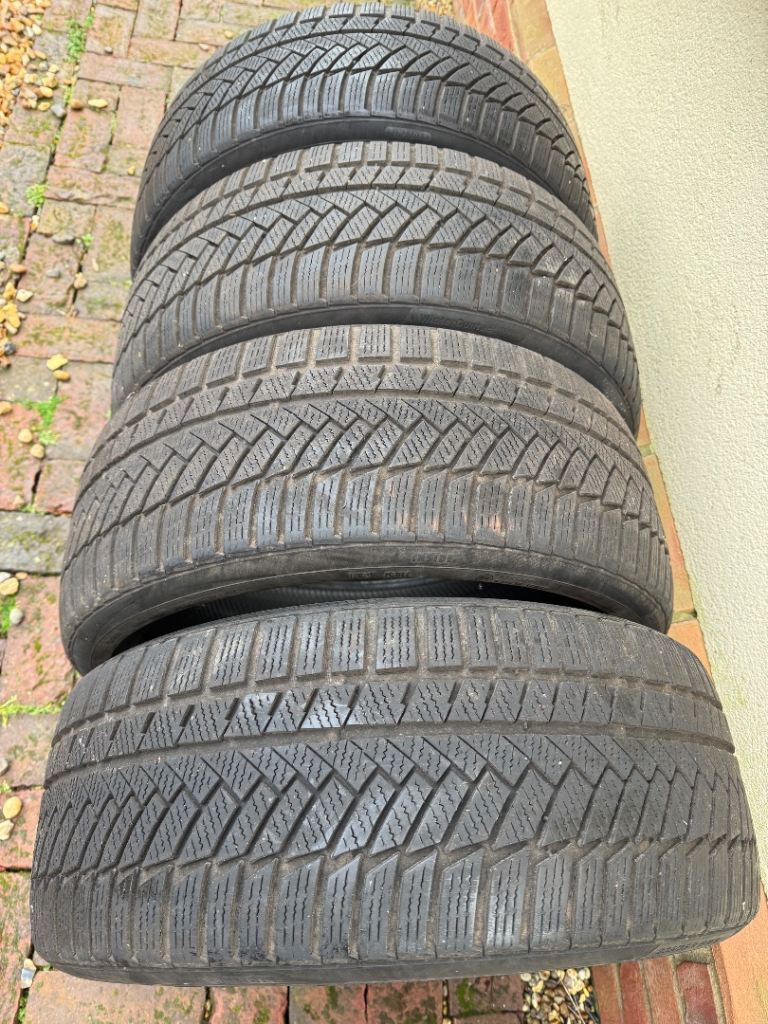 235 35 19 winter tyres Continental Winter Contact TS850P 