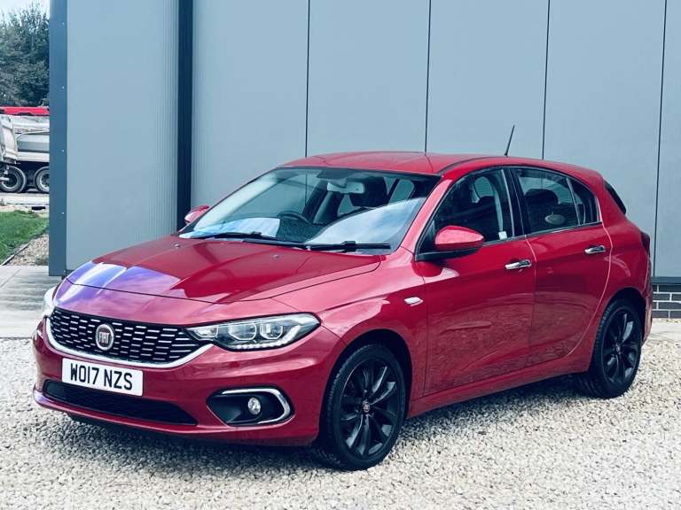 2017 Fiat Tipo 1.6 Tipo Hatchback 1.6 Multijet Ii 120hp Lounge Hatchback Diesel Manual