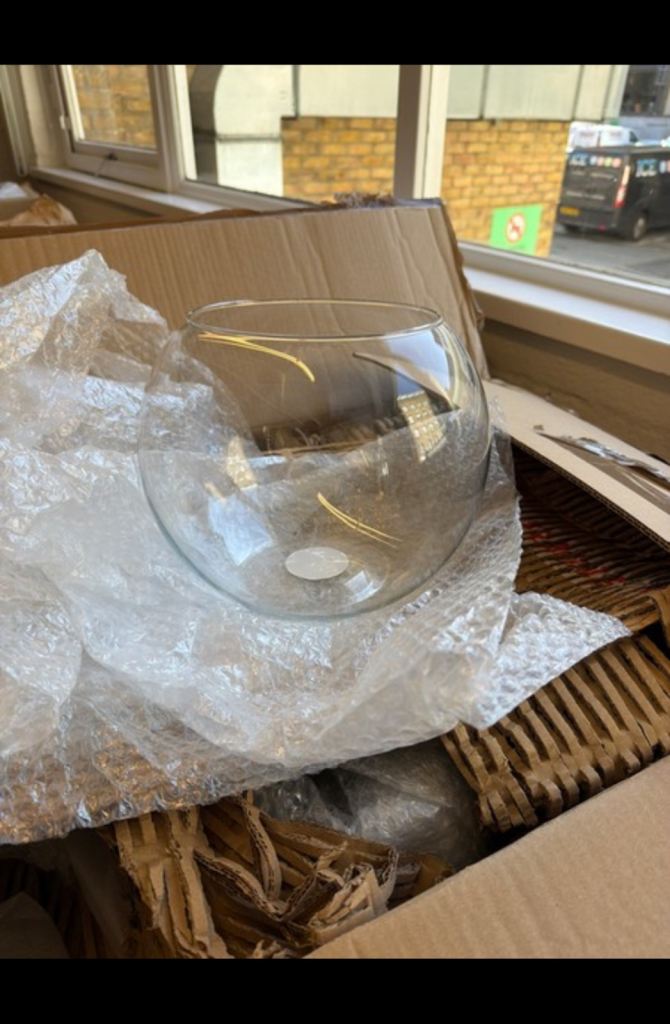 make me an offer brand new glass fish bowls 
